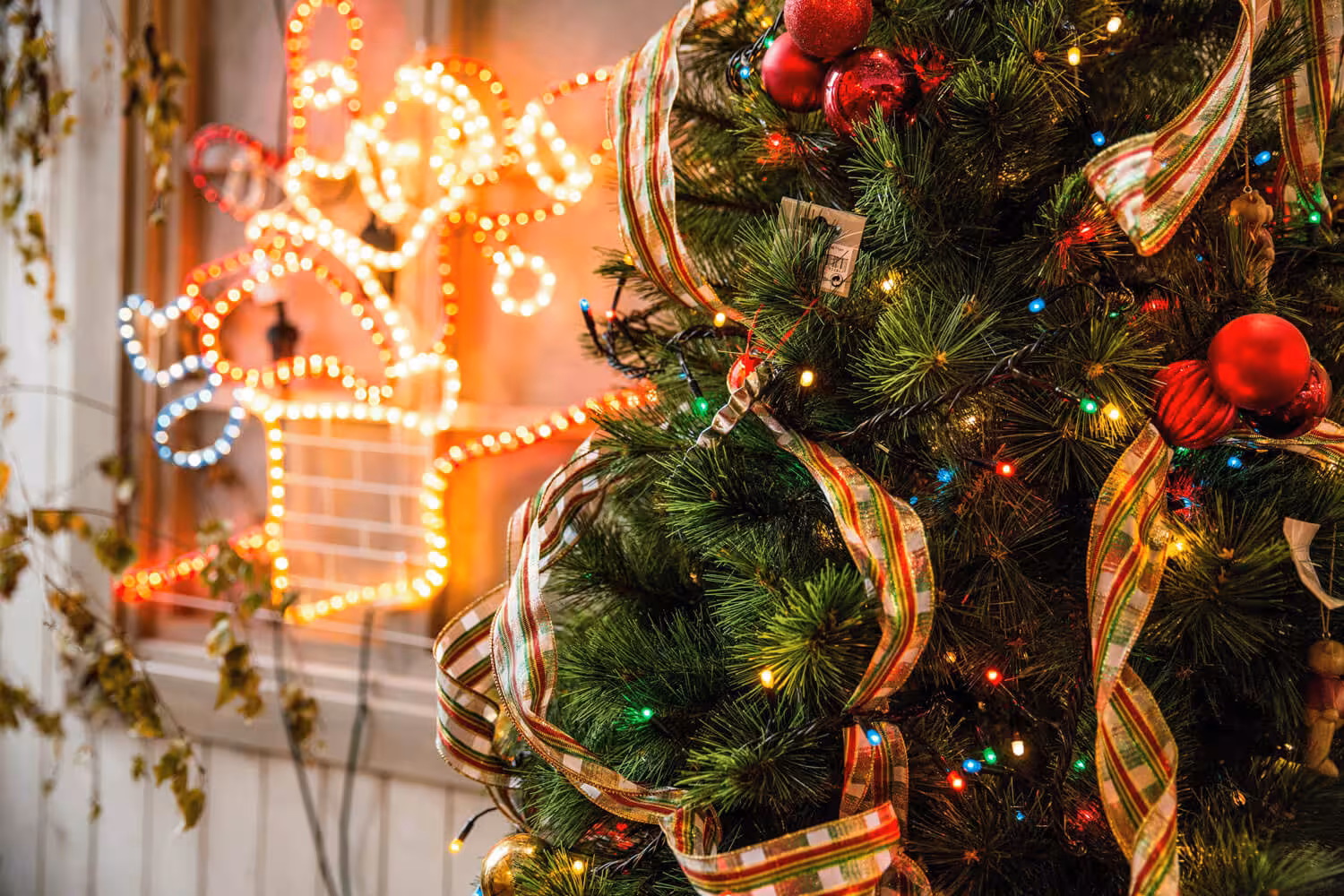 Holiday Email Signature Inspiration